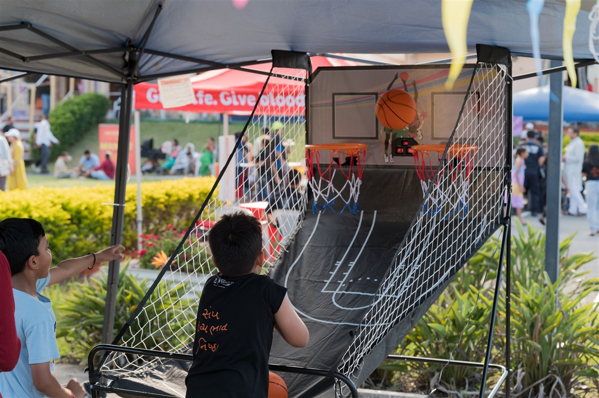 A child playing a basketball game